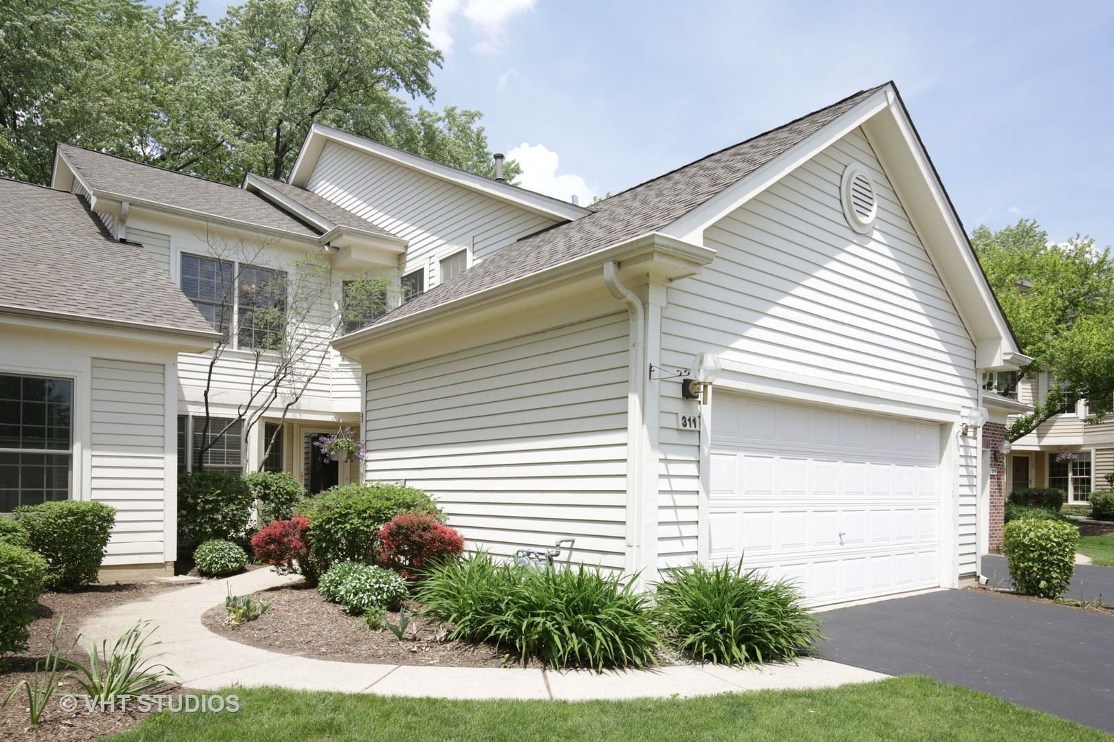 311 Stonefield Court, Schaumburg, IL 60173