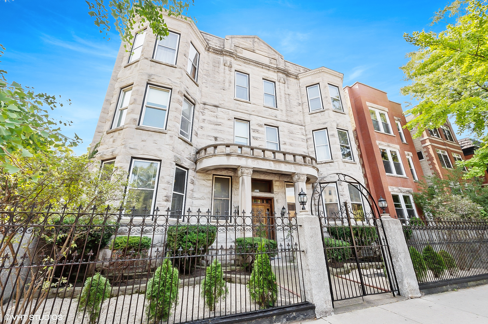 635 W Belmont #3E, Chicago, IL | MLS# 10880503 | Berkshire Hathaway ...