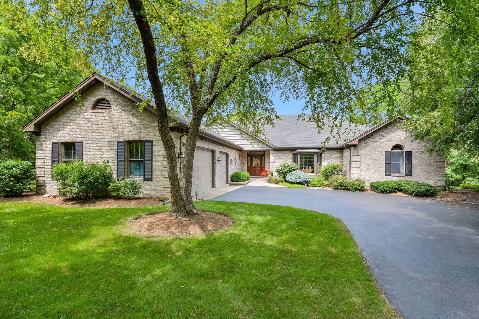 homes for sale in boulder hill il