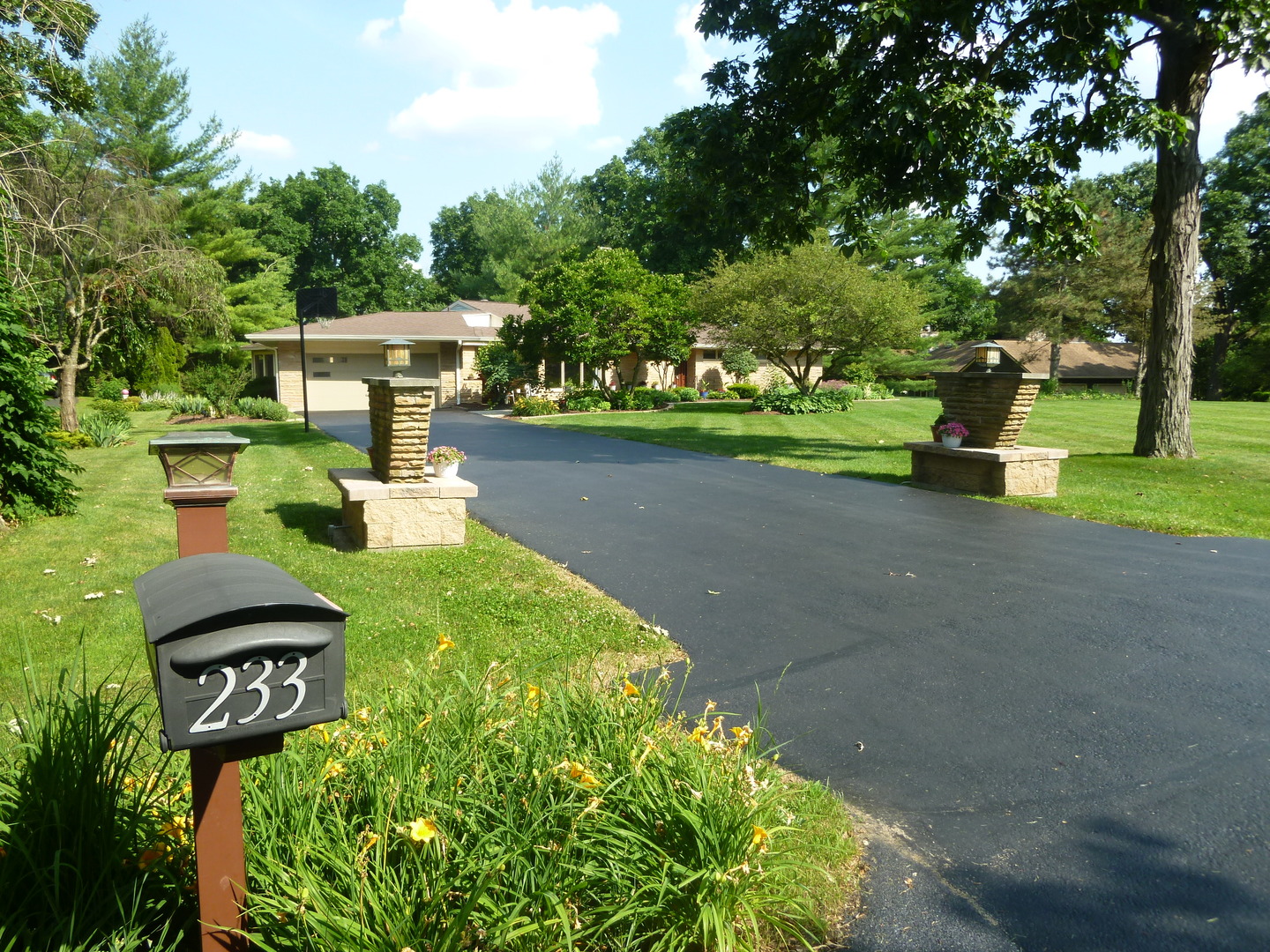 Sleepy Hollow Manor in Sleepy Hollow IL Homes for Sale Sleepy Hollow