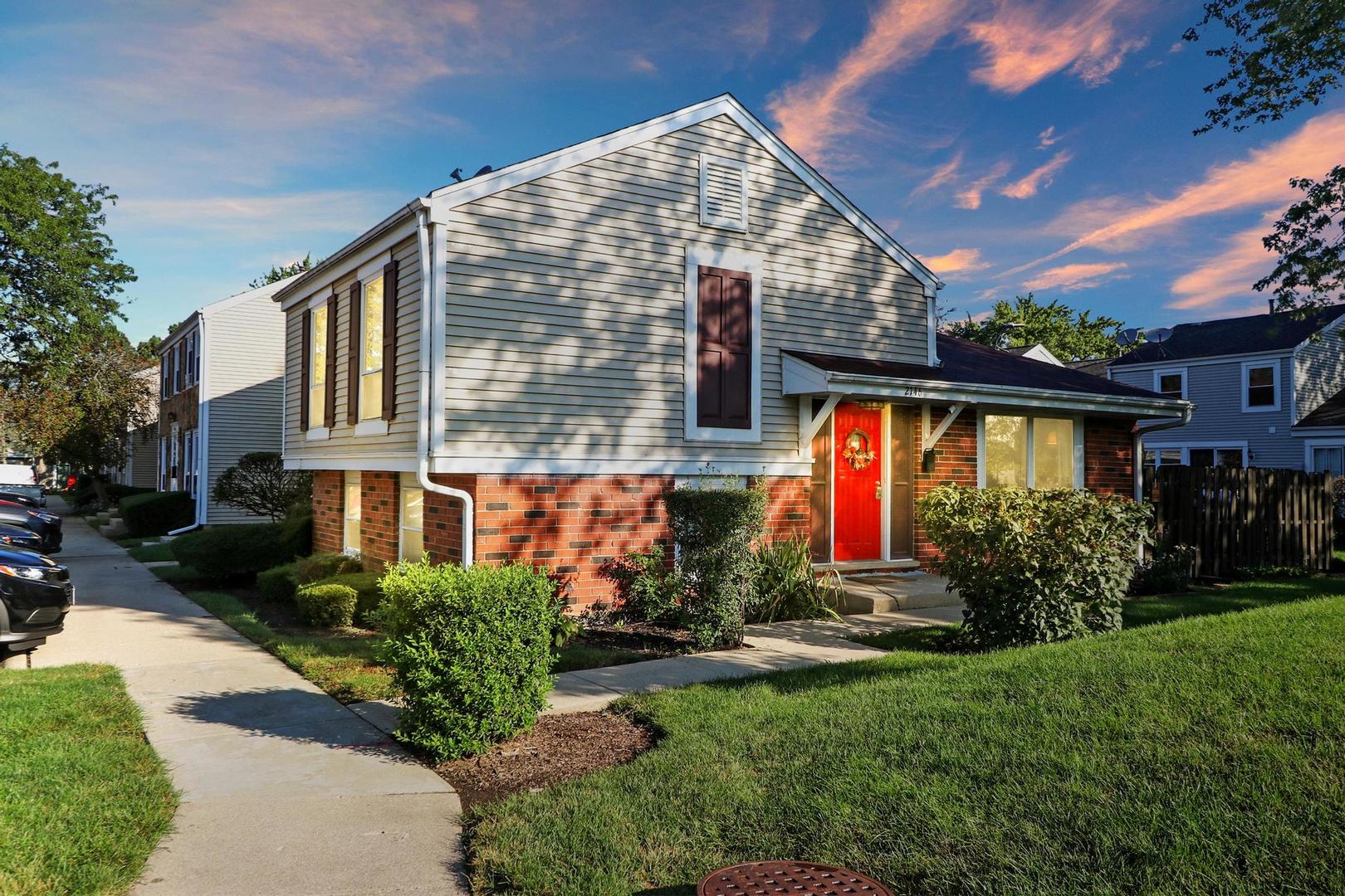 Barrington Square in Hoffman Estates IL Homes for Sale Barrington