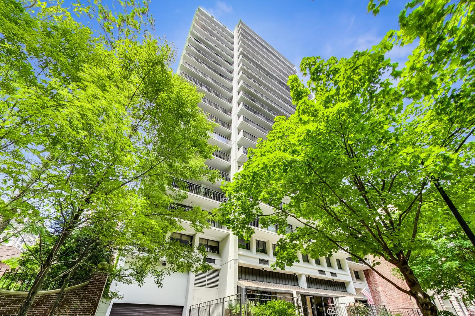 1430 N Astor Street,Chicago,IL 60610RentRoster