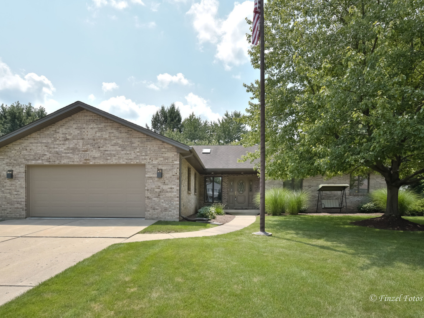 Valley Creek in Elgin IL Homes for Sale Valley Creek in Elgin Real