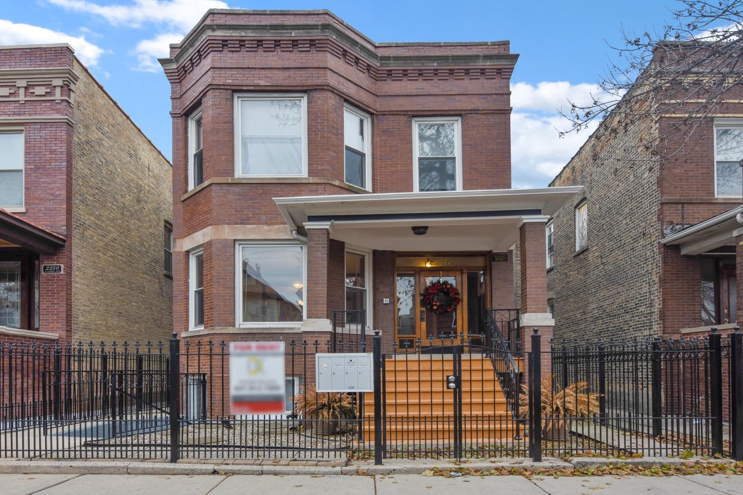 Photo of 2254 Avers Chicago  60647