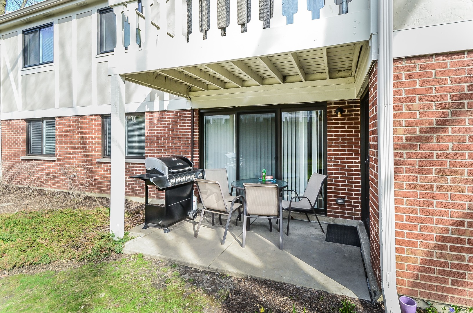 1159 MIDDLEBURY Lane D1