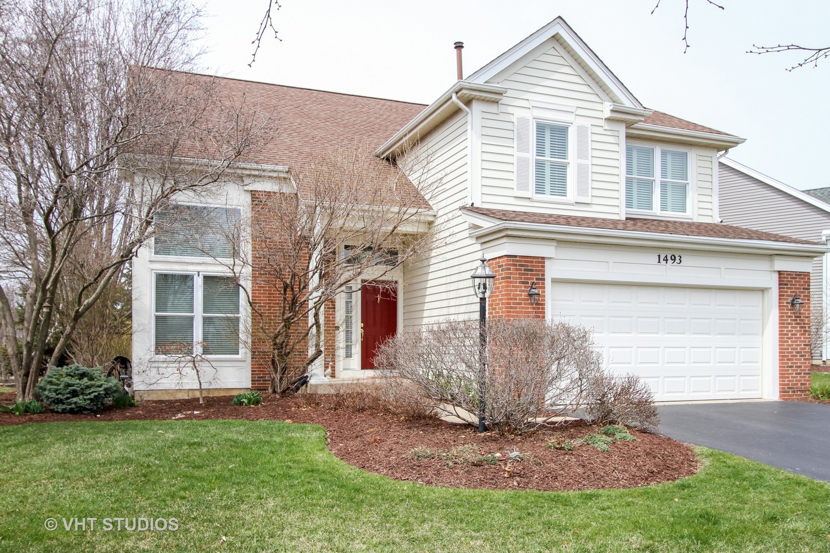 Lake in The Hills IL Homes for Sale Lake in The Hills Real Estate