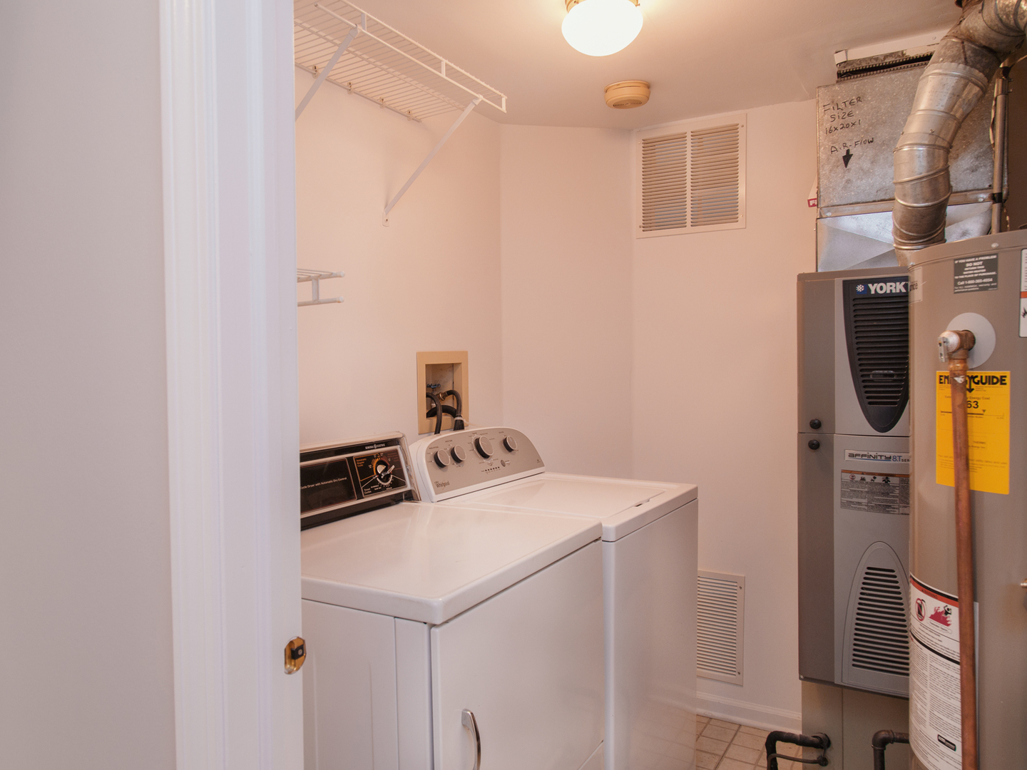 251 Old Oak Court W