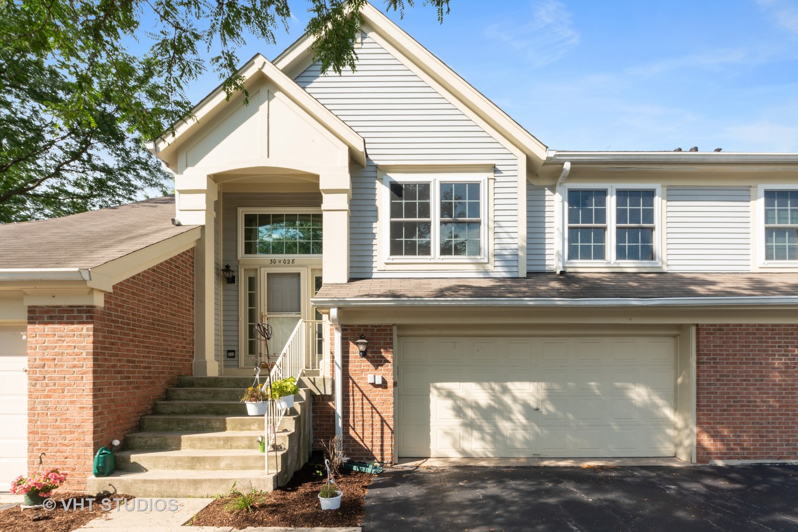 Maple Hill in Warrenville IL Homes for Sale Maple Hill in Warrenville