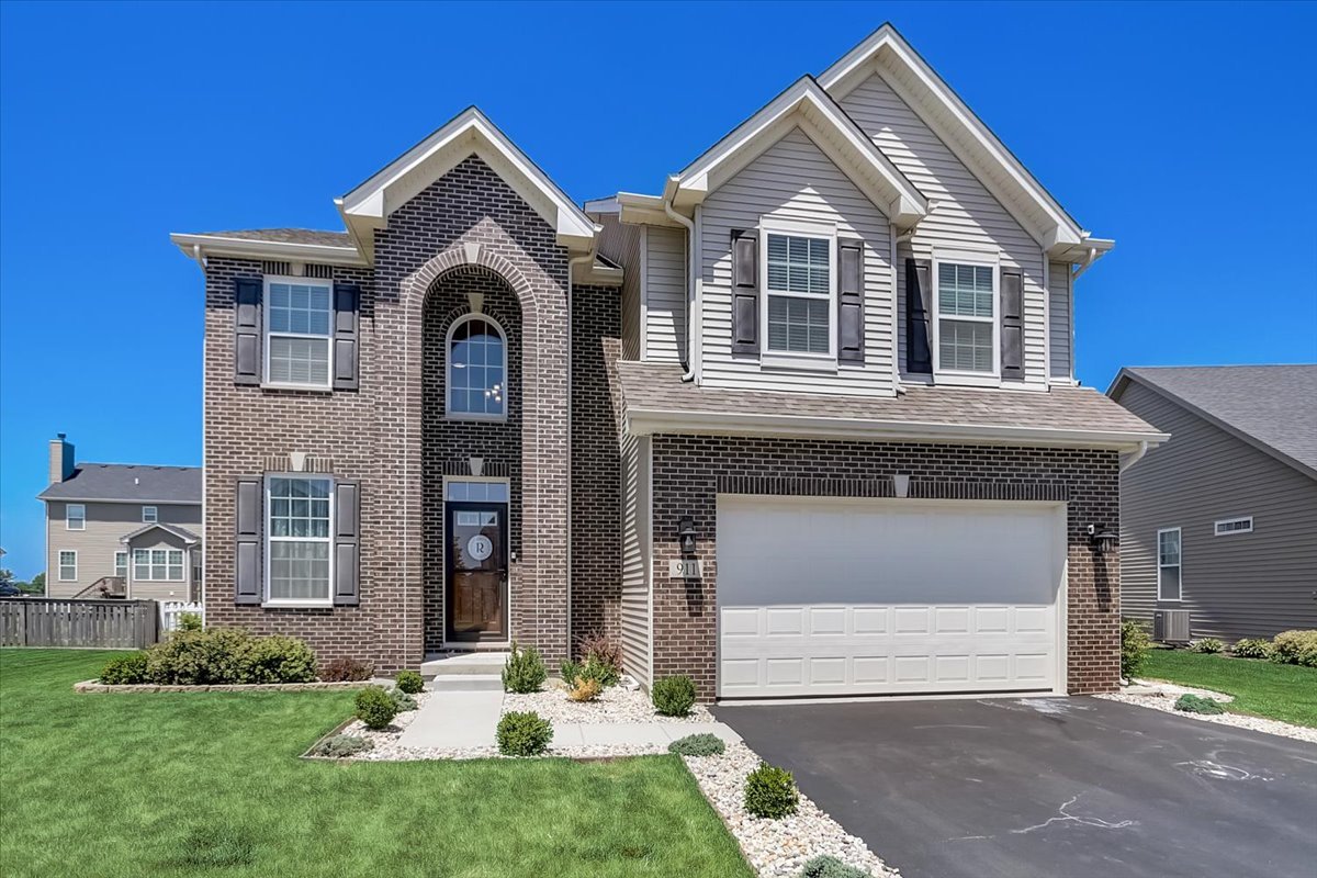 Blackberry Woods in Yorkville IL Homes for Sale Blackberry Woods in