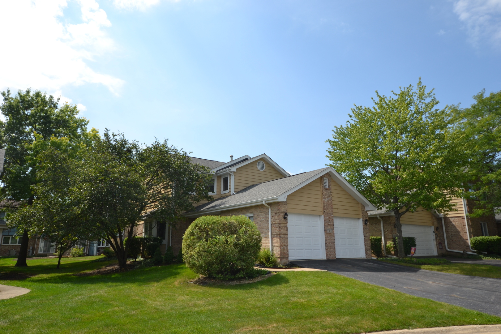 Brook Hills in Orland Park IL Homes for Sale Brook Hills in Orland