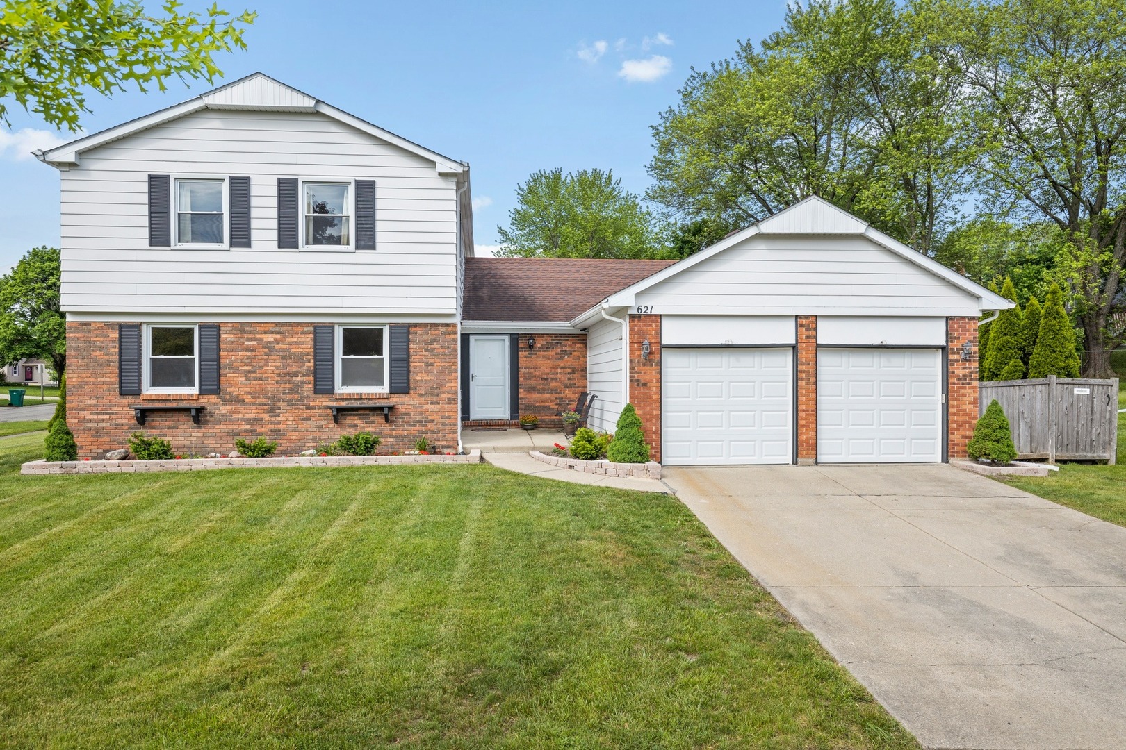 Strathmore in Buffalo Grove IL Homes for Sale Strathmore in Buffalo