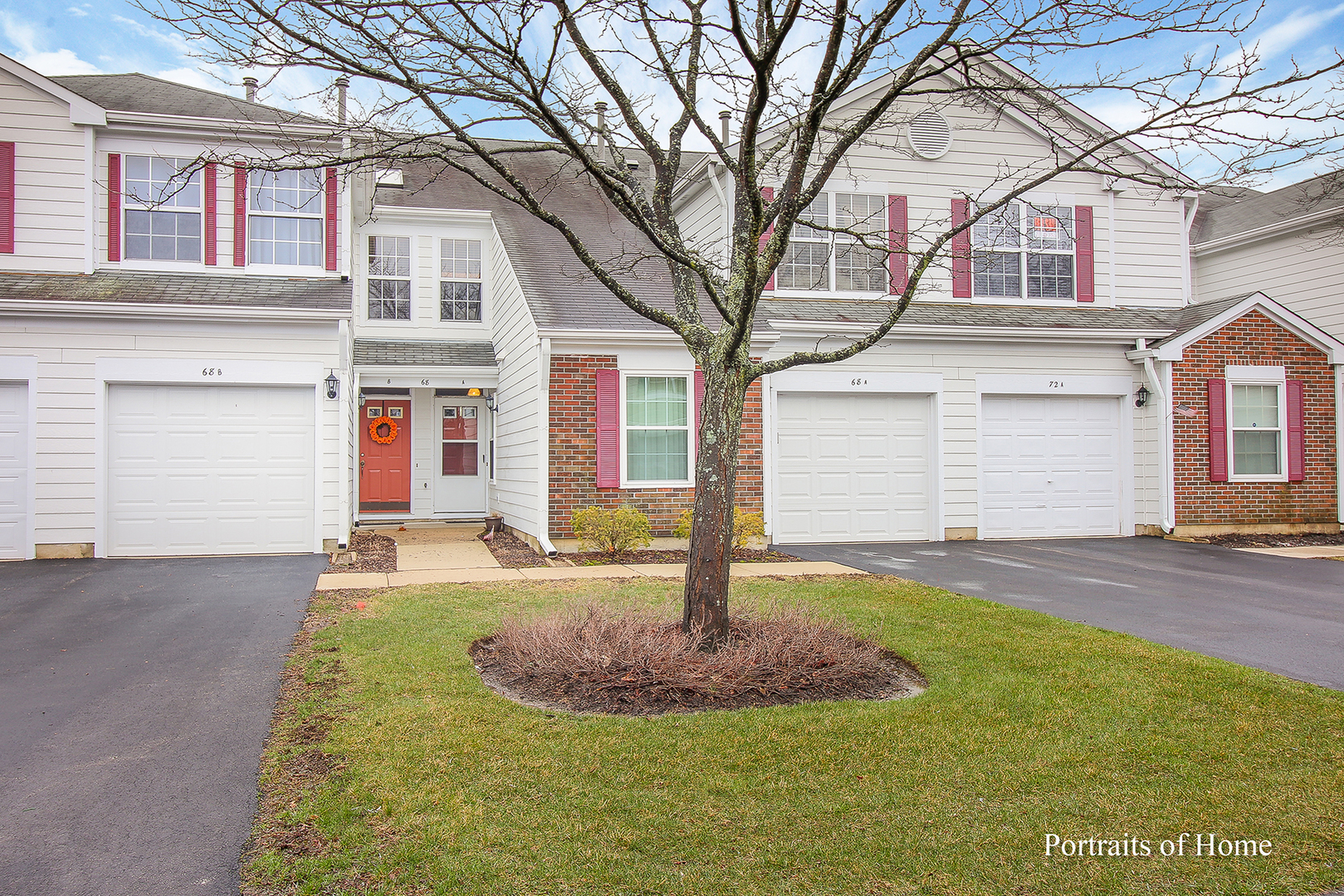 Manors Of Oak Knoll in Streamwood IL Homes for Sale Manors Of Oak