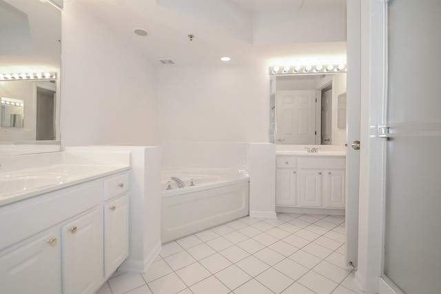 351 TOWN PLACE Circle 311