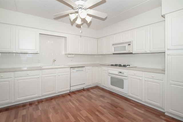 351 TOWN PLACE Circle 311