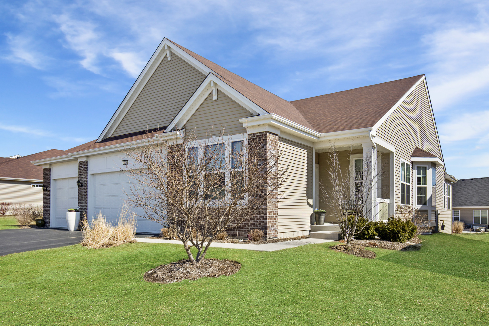Carillon At Cambridge Lakes an Over 55 Community in Pingree Grove