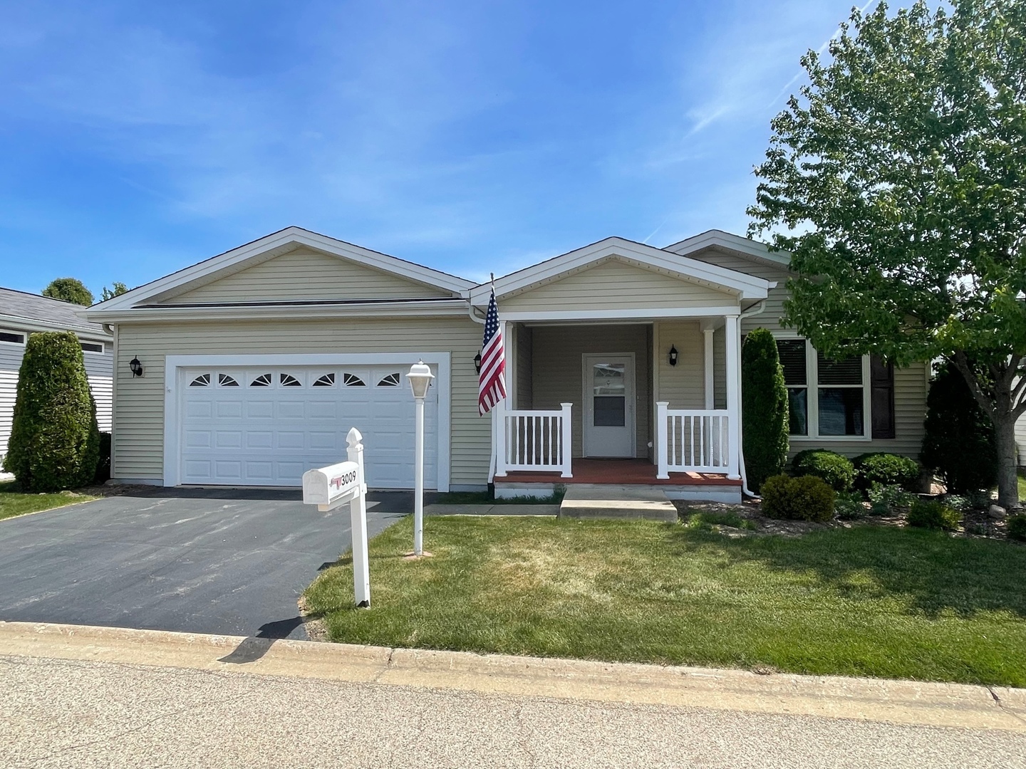 Saddlebrook Farms in Grayslake IL Homes for Sale Saddlebrook Farms in