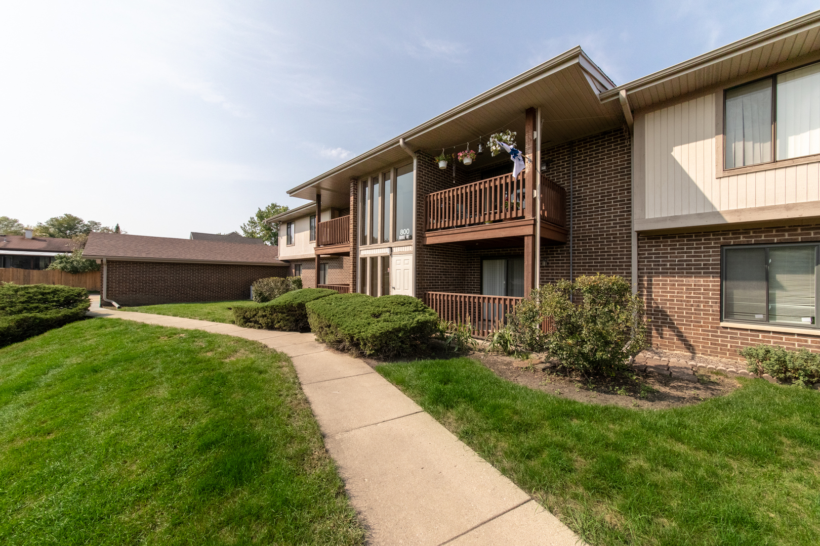 800 Brook 4, Streamwood, IL MLS 10882615 Berkshire Hathaway