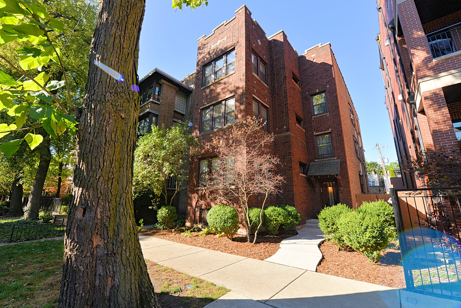 2740 N Mildred 2, Chicago, IL MLS 10886617 Berkshire Hathaway