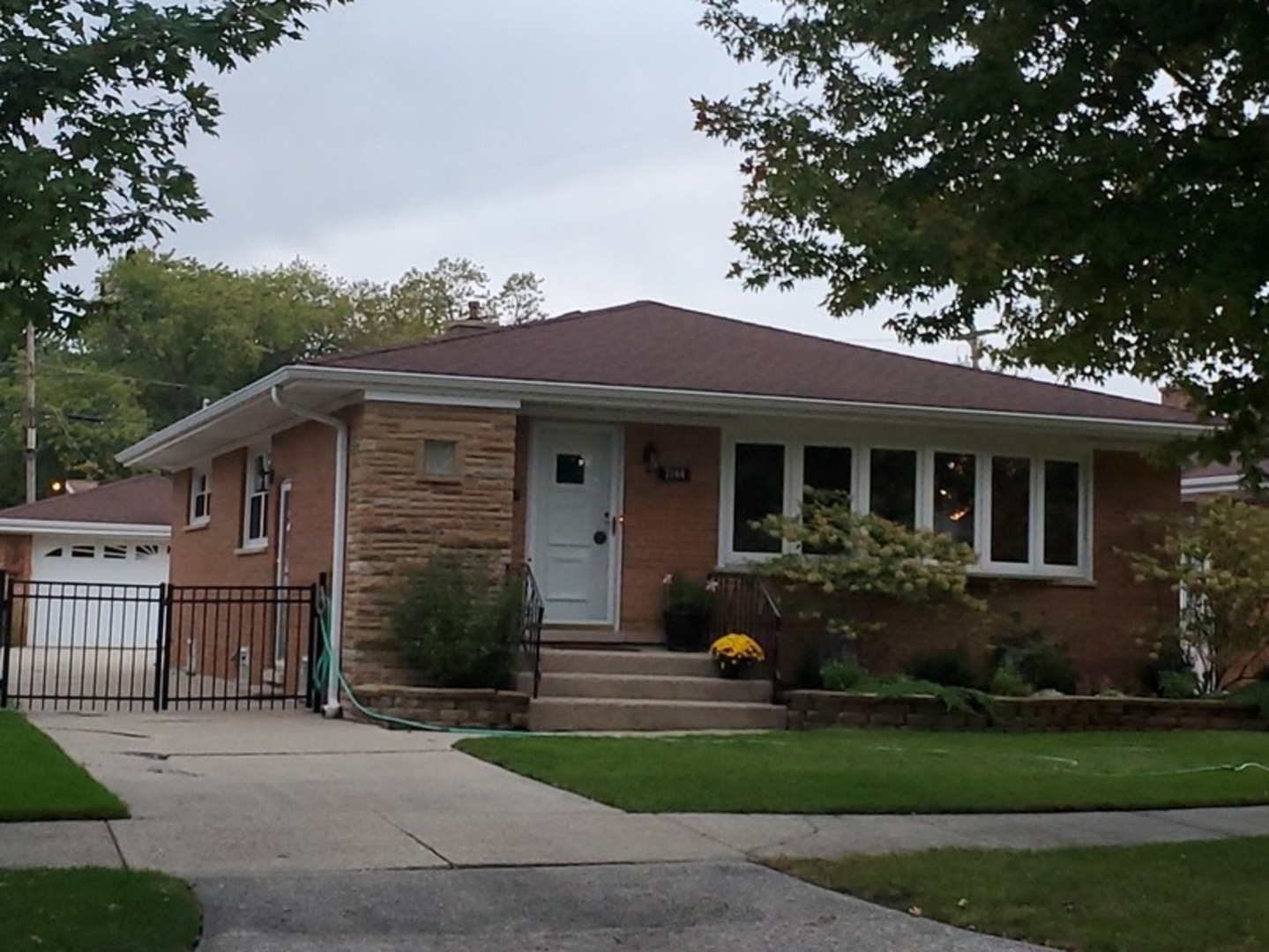 7144 N Ozark , Chicago, IL MLS 10886618 Berkshire Hathaway