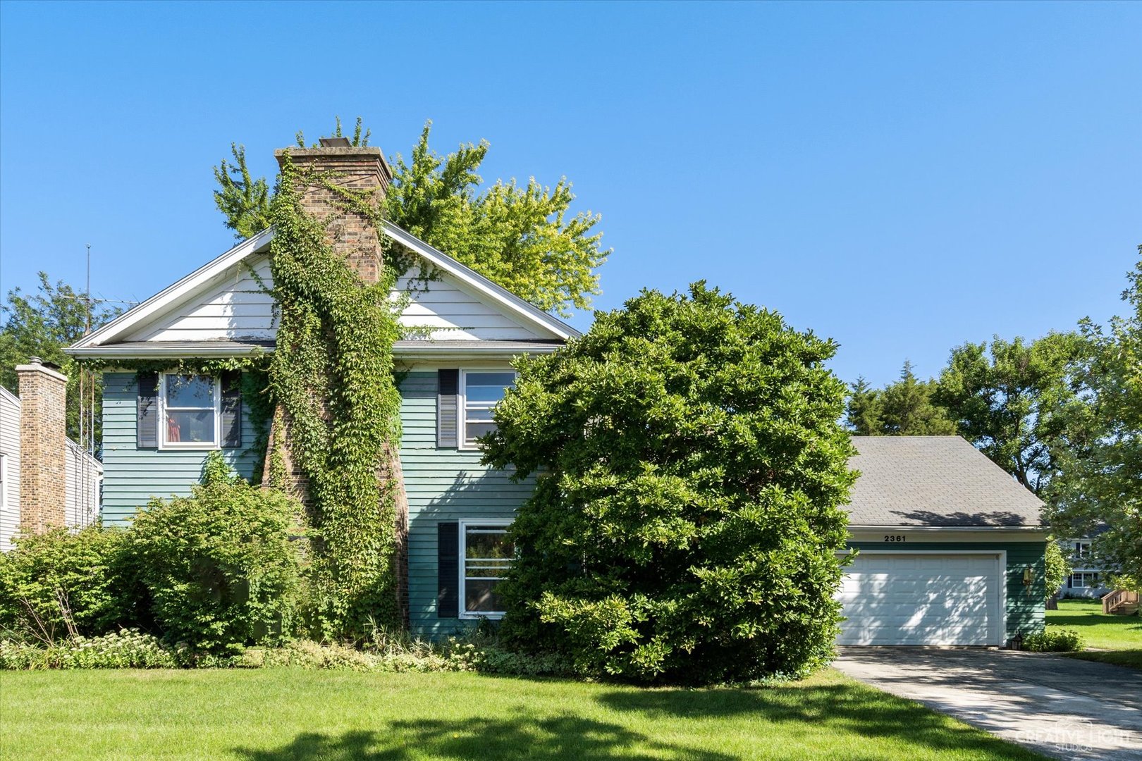 Sans Souci in Aurora IL Homes for Sale Sans Souci in Aurora Real