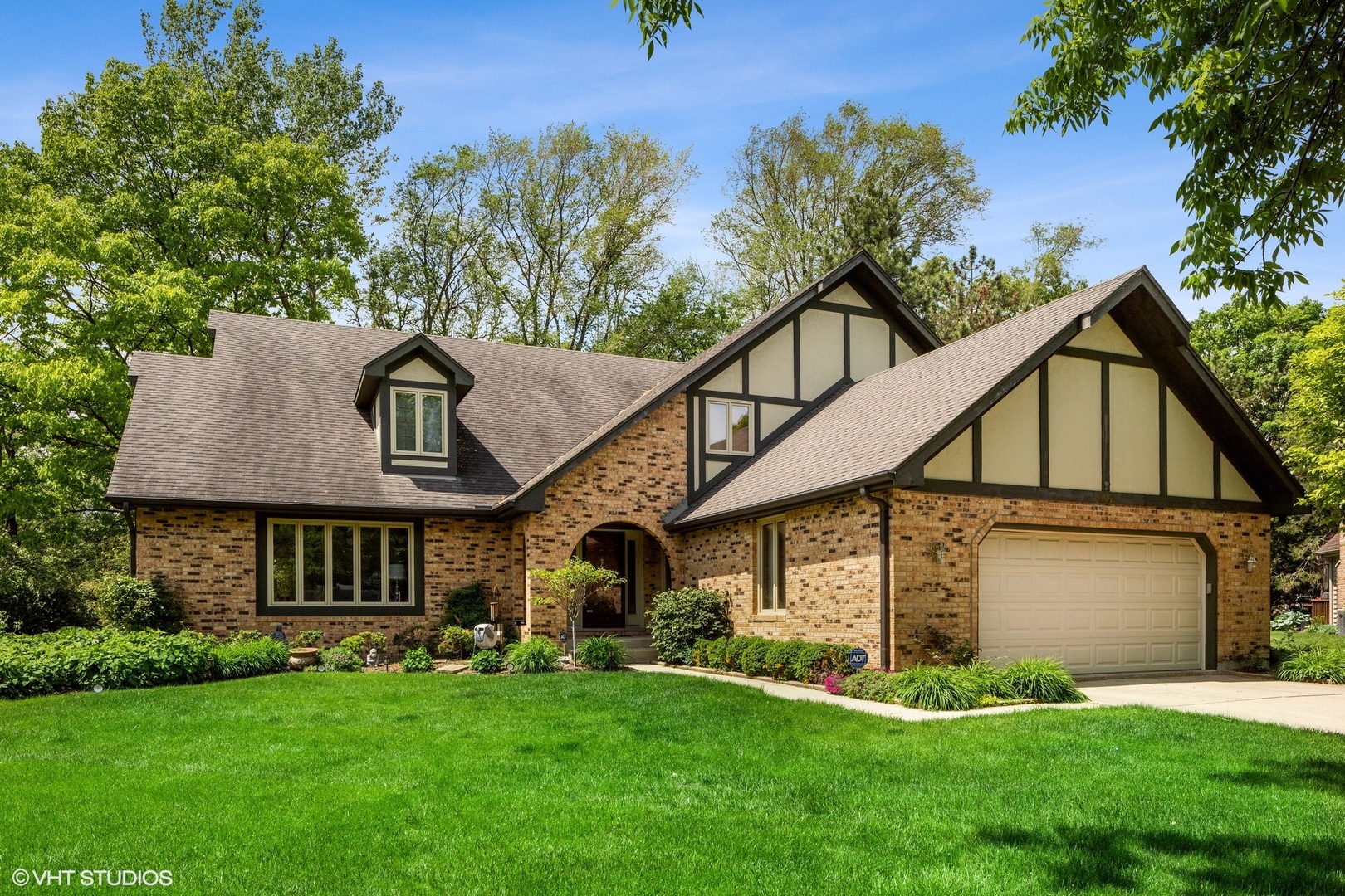 Maryknoll in Glen Ellyn IL Homes for Sale Maryknoll in Glen Ellyn