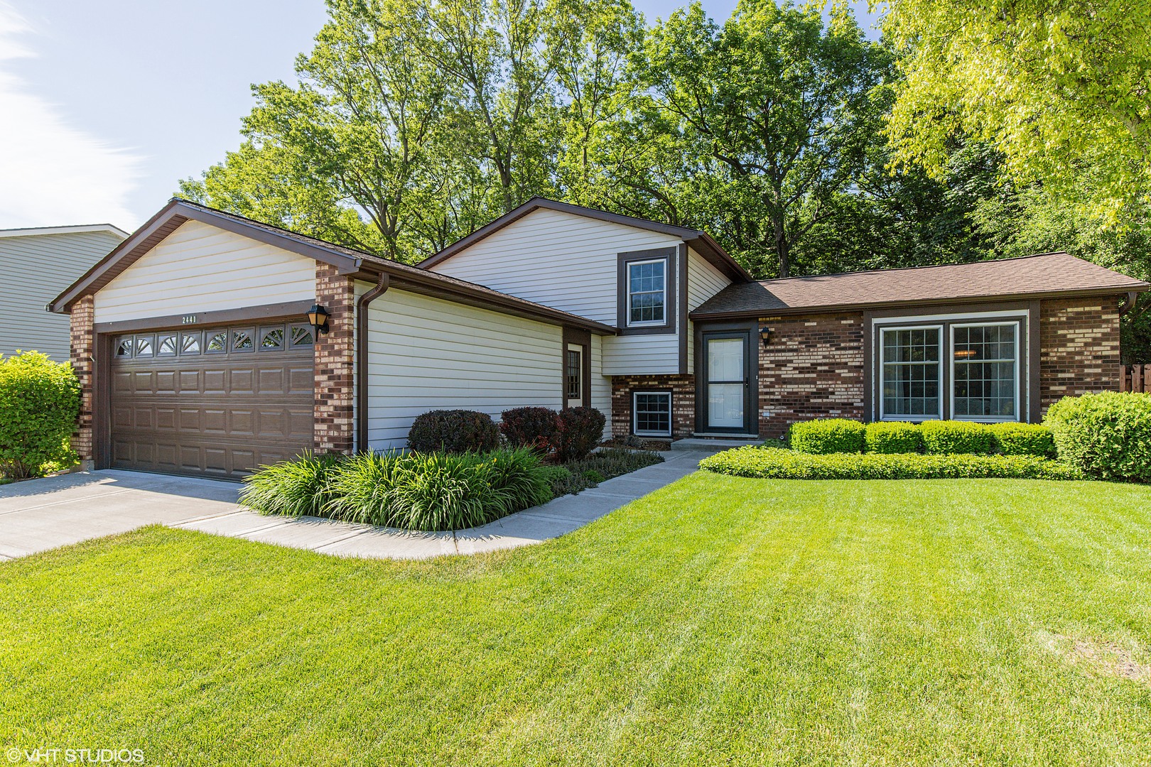 Lindenhurst IL Homes for Sale Lindenhurst Real Estate Bowers Realty