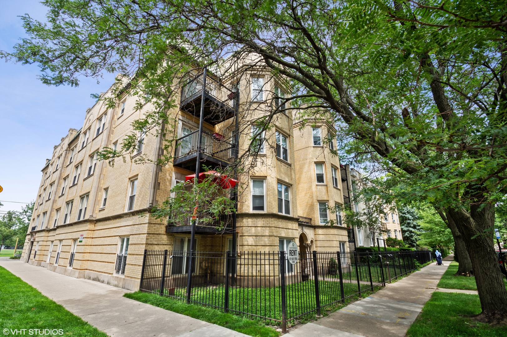 PropertyUP MLS# 11327265 for sold - 2250 W Arthur Unit 1c Chicago, Illinois  60645