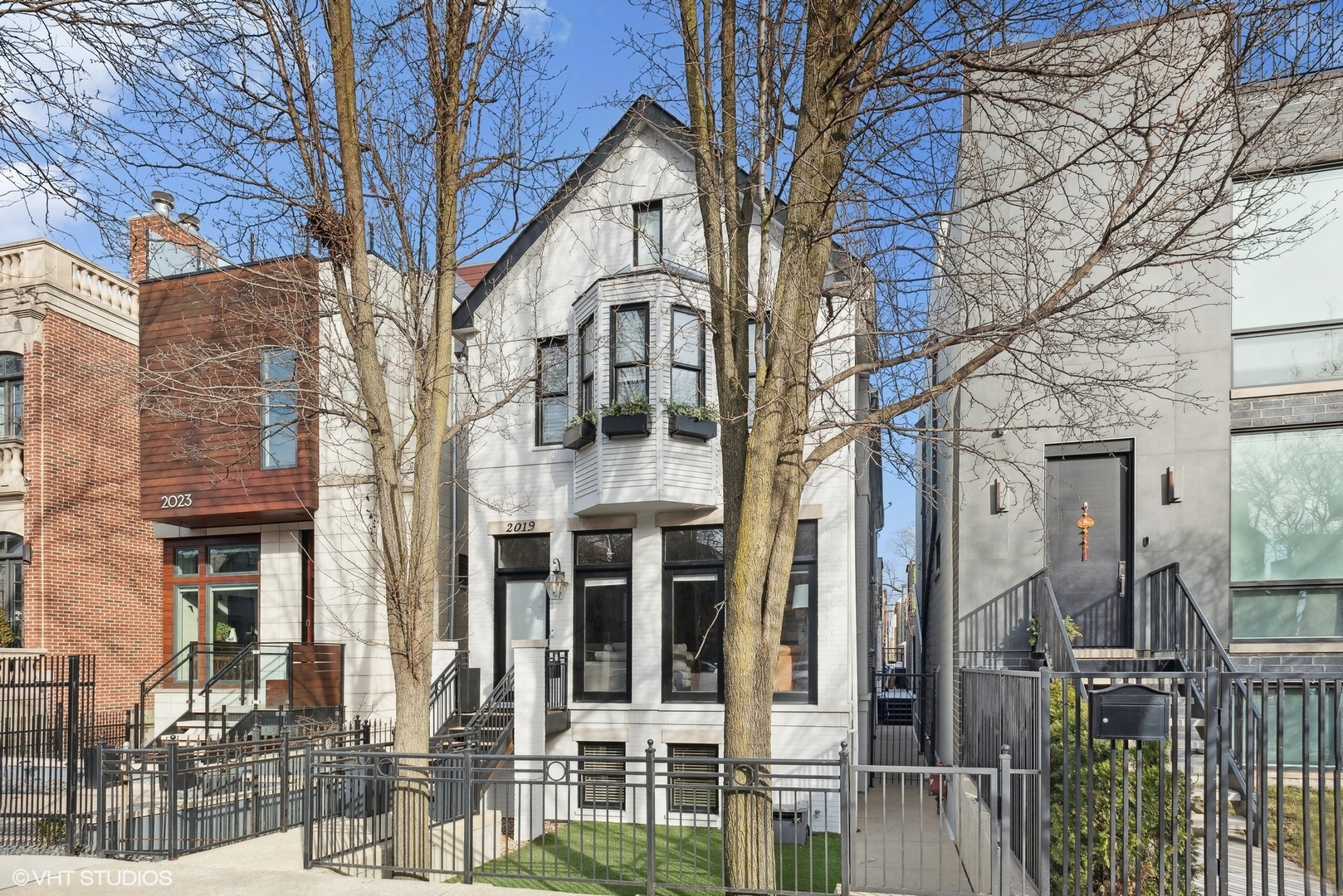 4 House in Logan Square