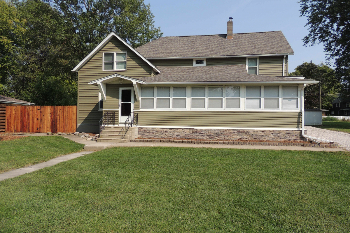 205 S Birch , Wenona, IL MLS 10885646 Berkshire Hathaway HomeServices Chicago