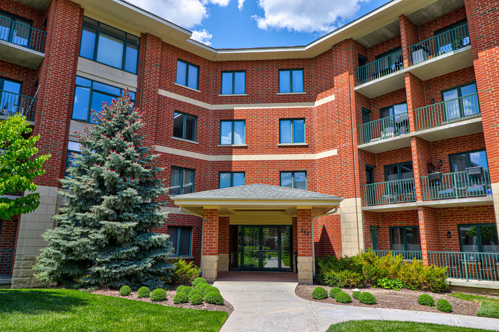 Fountain Square in Lombard IL Homes for Sale Fountain Square in