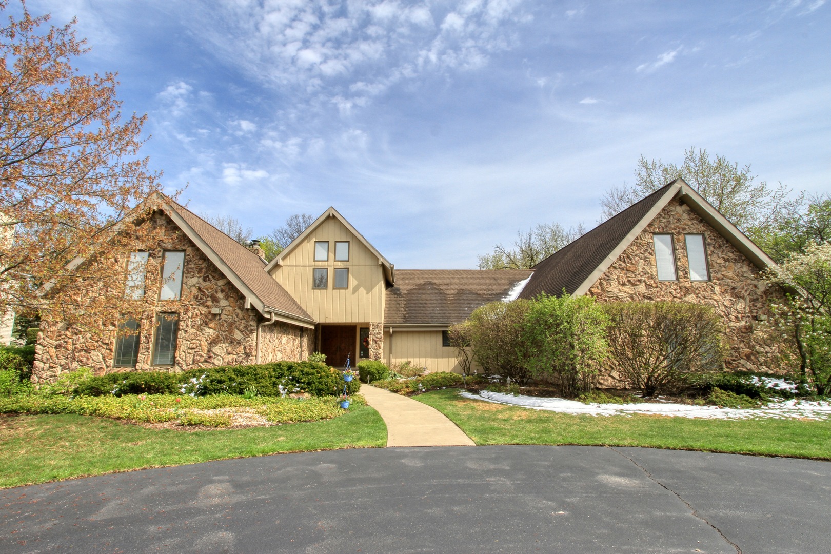 York Woods in Oak Brook IL Homes for Sale York Woods in Oak Brook Real Estate Bowers Realty