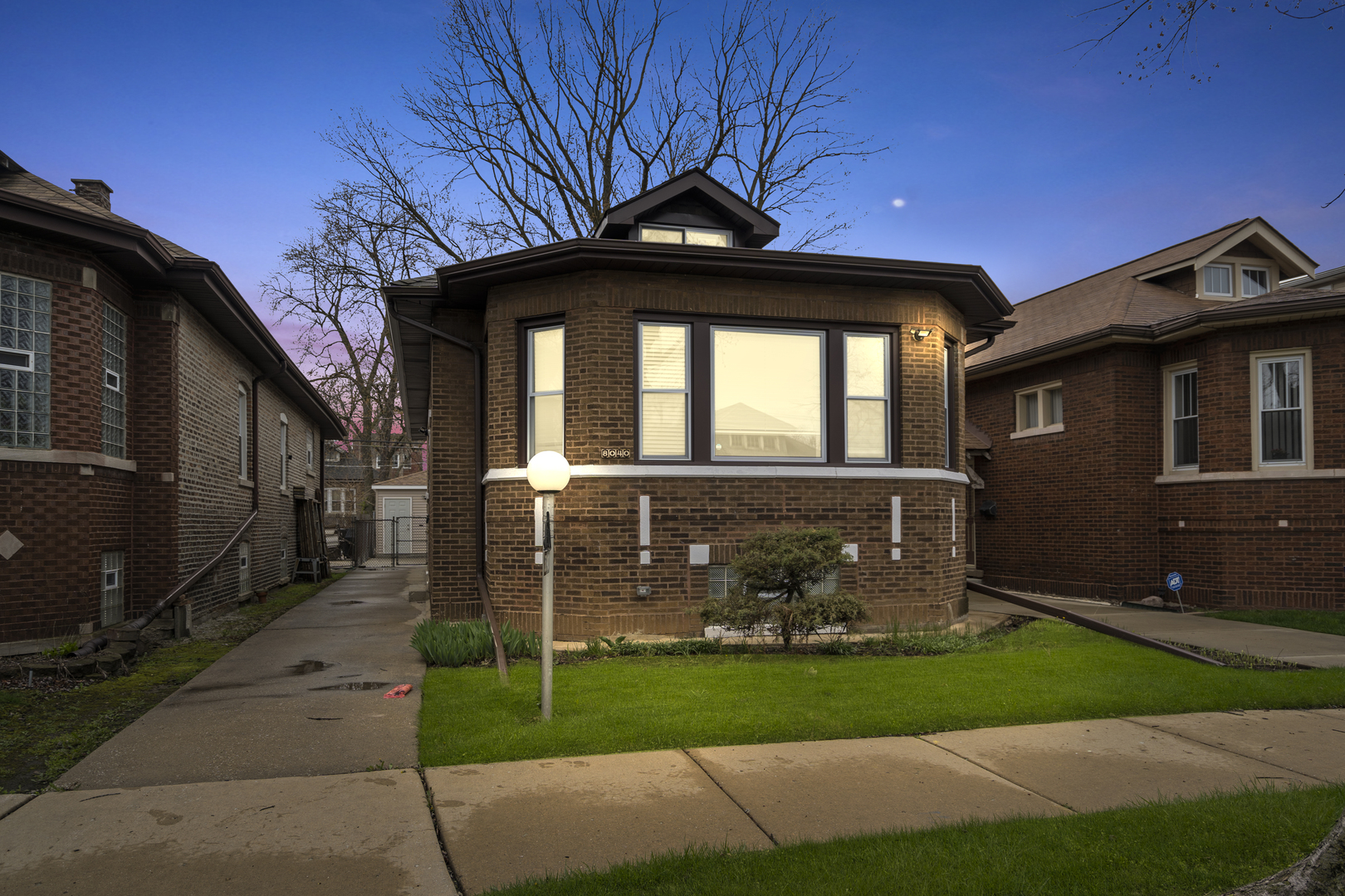 3 House in South Chicago