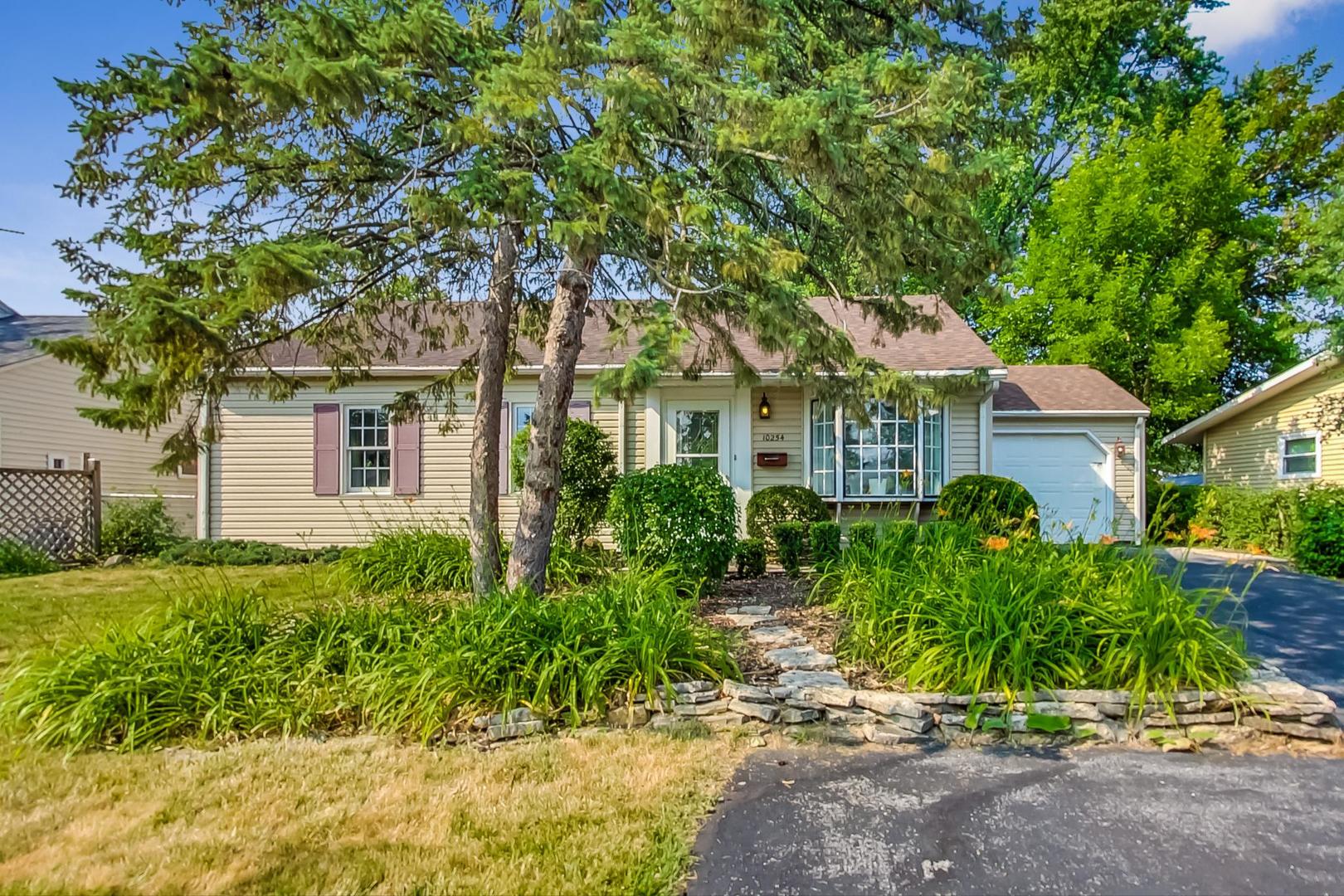 Orland Hills Gardens in Orland Park IL Homes for Sale Orland Hills