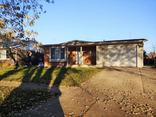 501 North Virginia Avenue Glenwood IL 60425