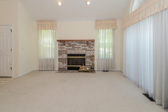 271 Woodstone Circle