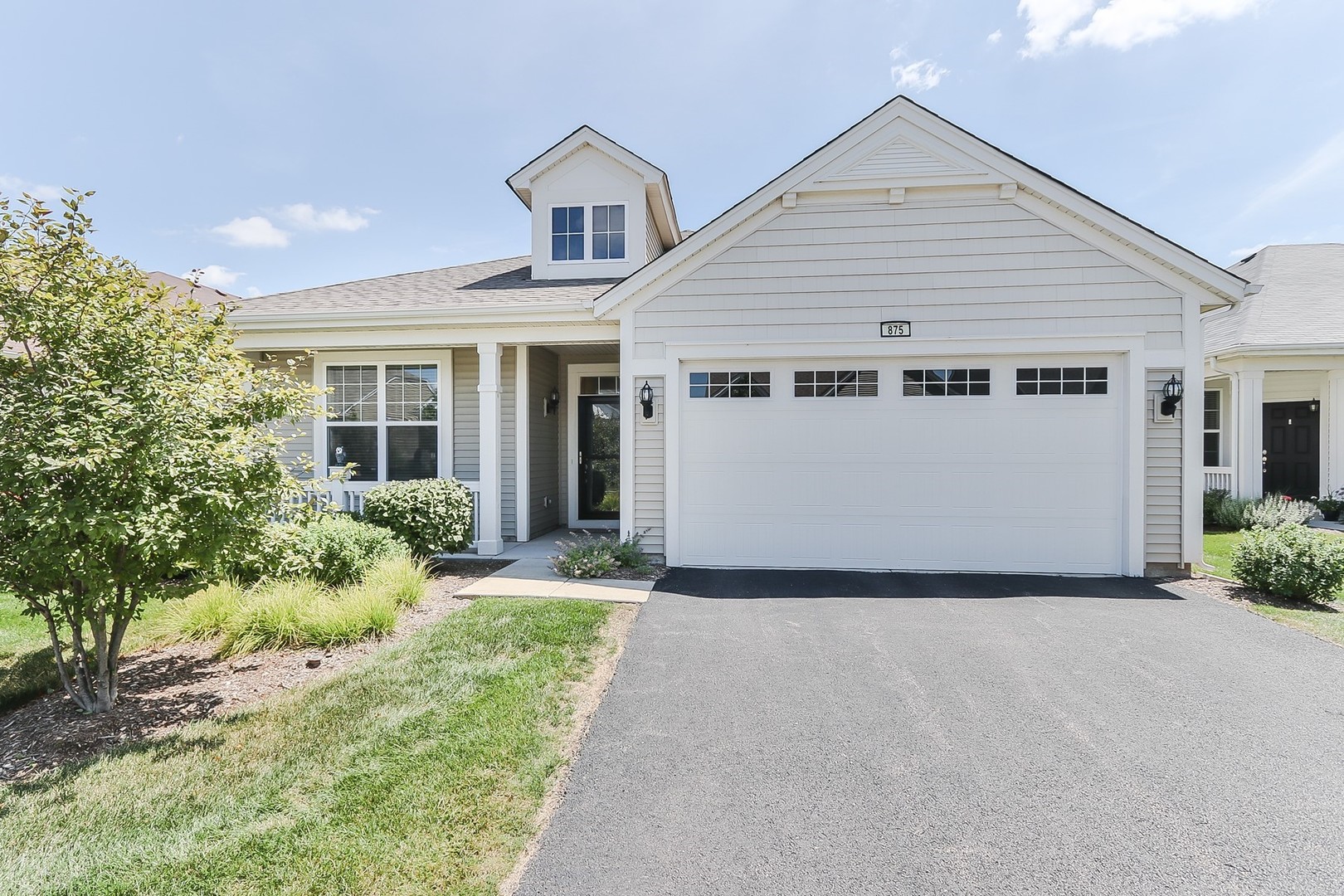 Carillon At Cambridge Lakes in Pingree Grove IL Homes for Sale