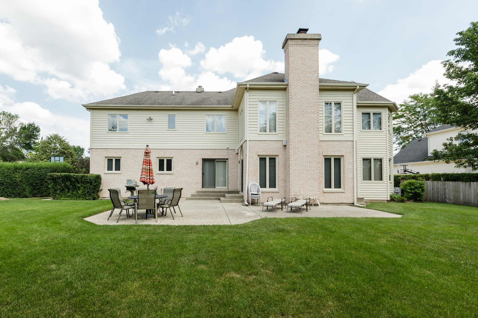 2980 KINGSTON Drive