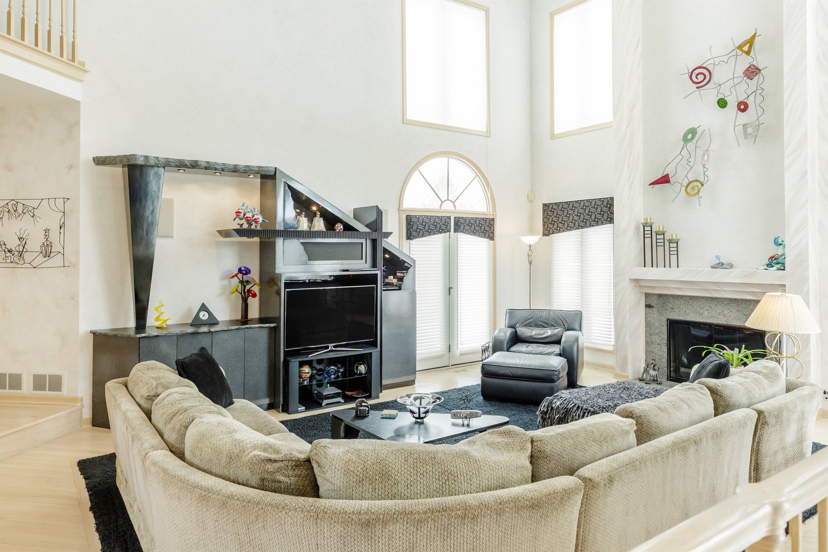 2980 KINGSTON Drive