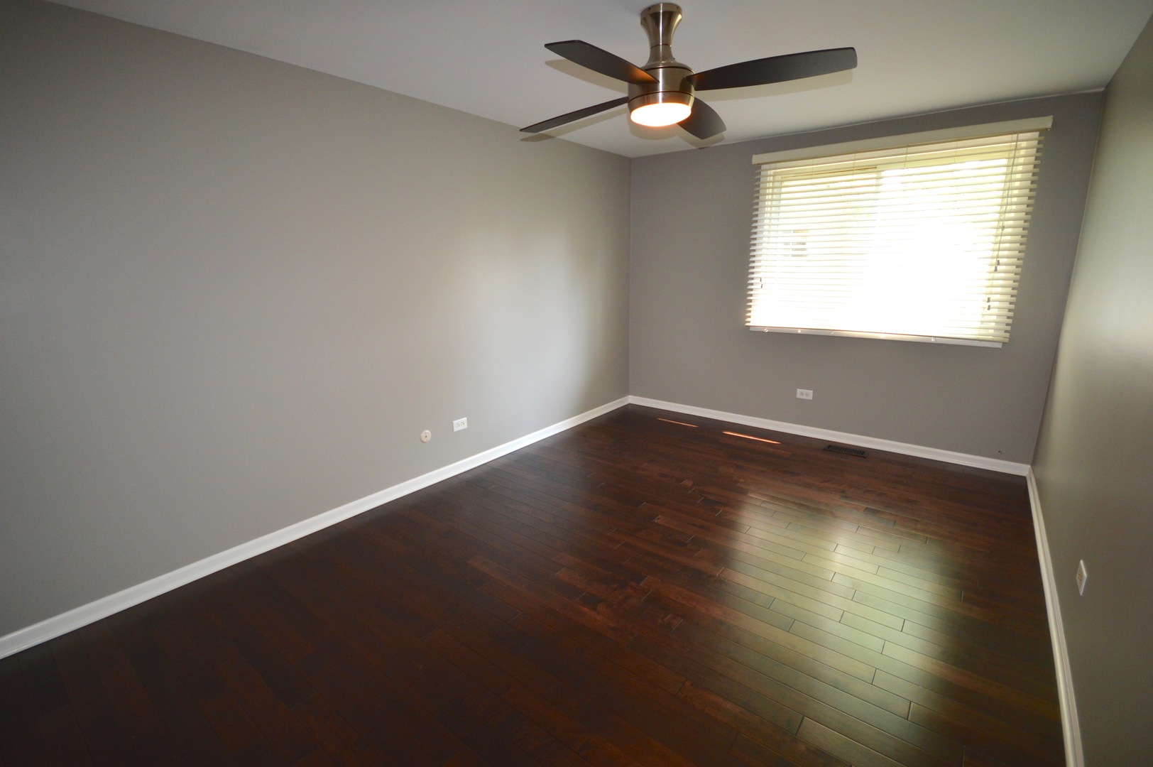 805 COVENTRY Place 805