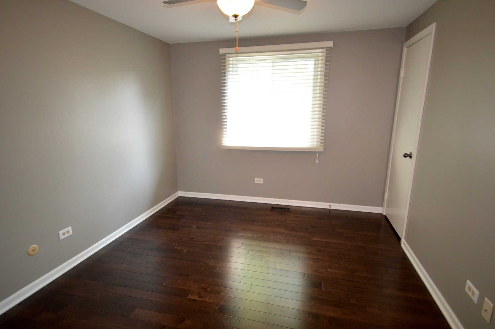 805 COVENTRY Place 805
