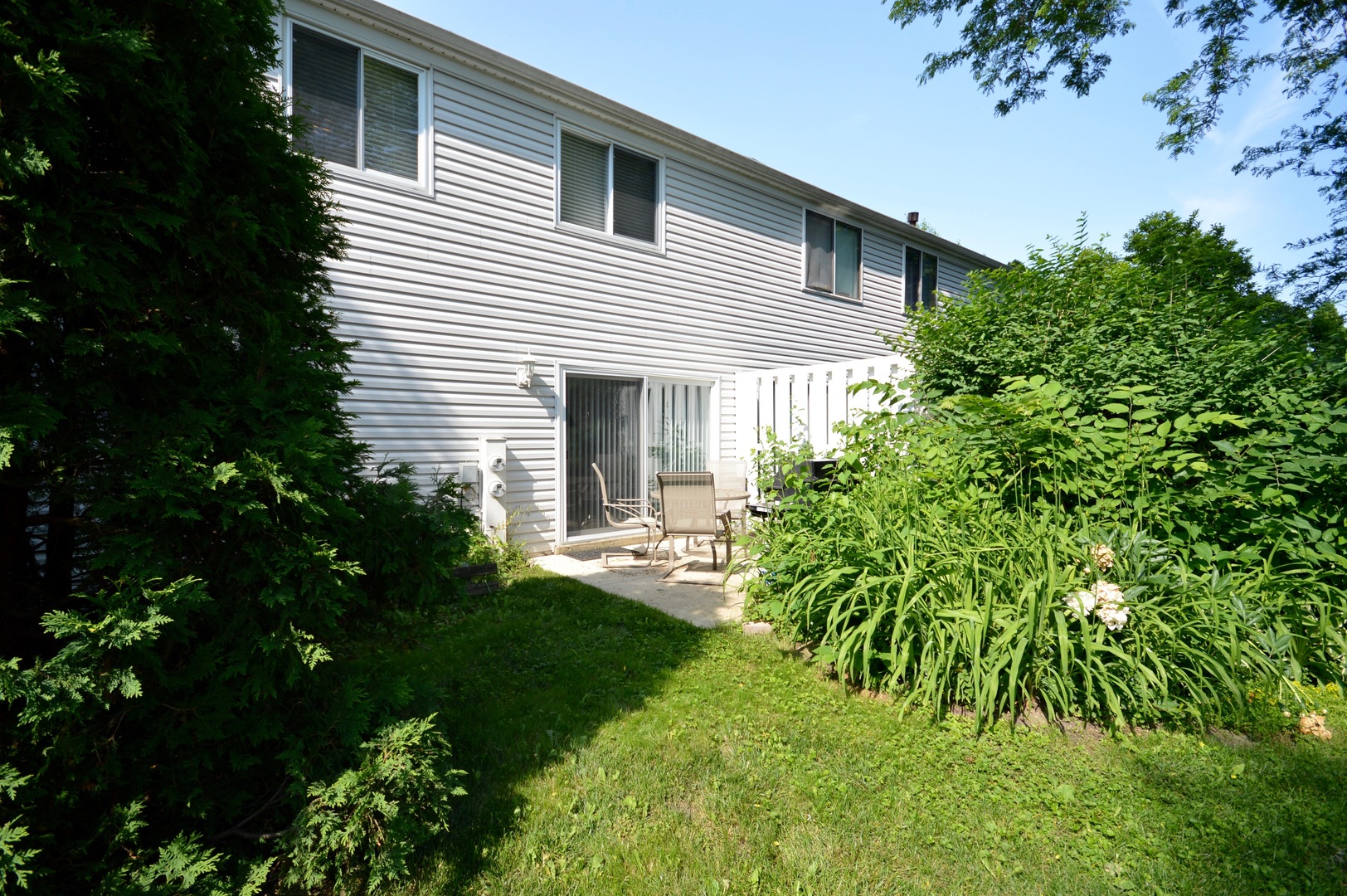 805 COVENTRY Place 805