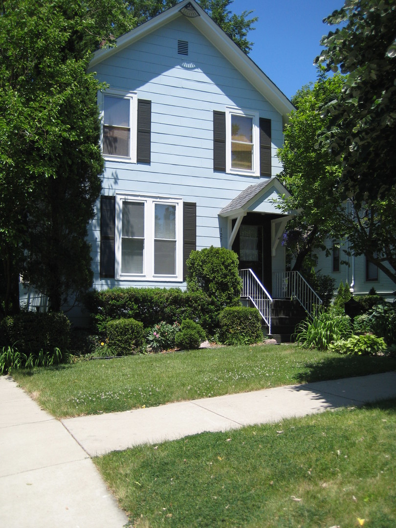 127 W Third , Hinsdale, IL MLS 10940673 Berkshire Hathaway