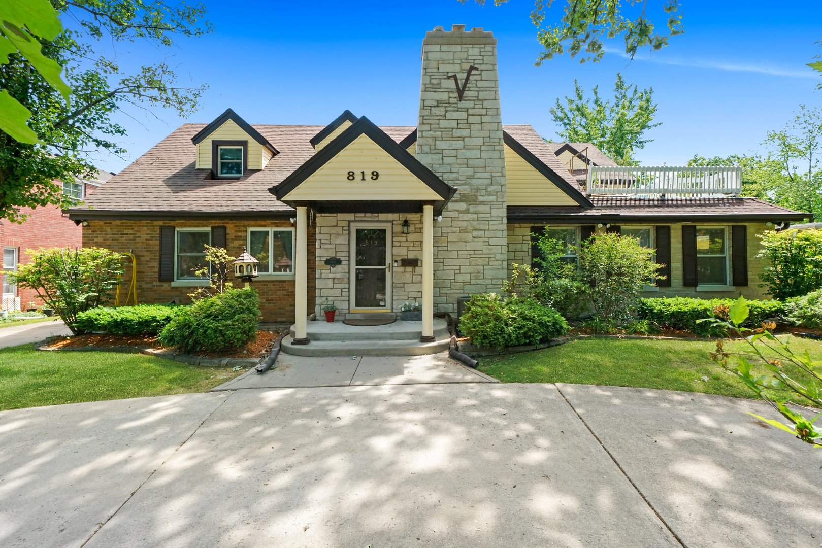 Harding Woods in La Grange Park IL Homes for Sale Harding Woods in La