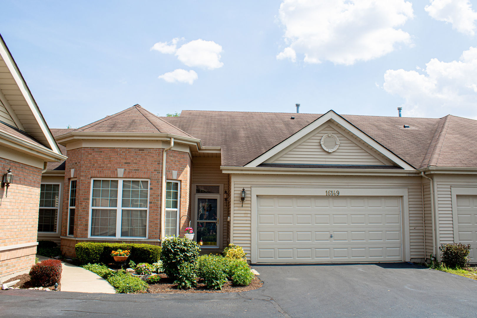 Carillon Lakes in Crest Hill IL Homes for Sale Carillon Lakes in