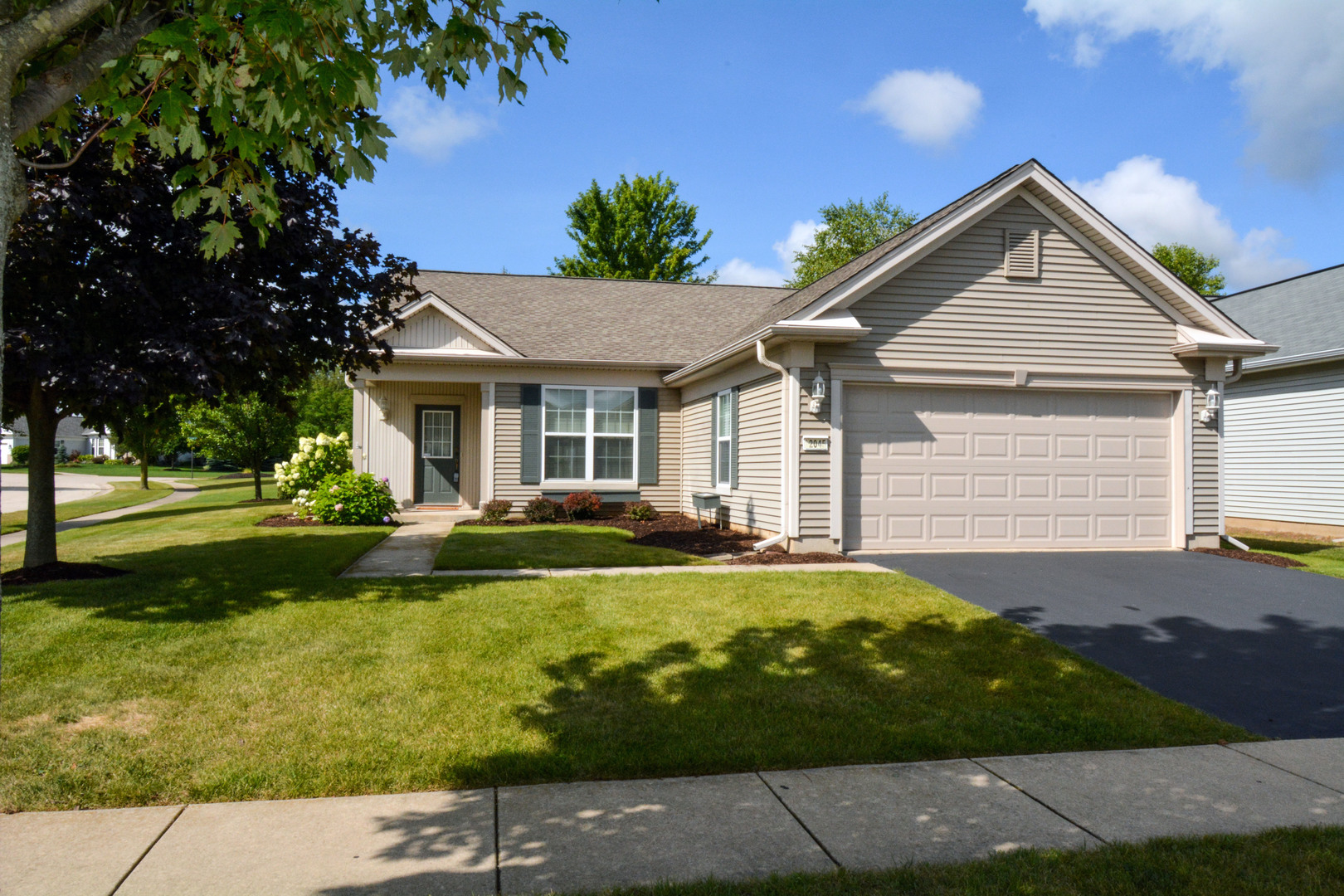 Del b Sun City in Huntley IL Homes for Sale Del b Sun City in