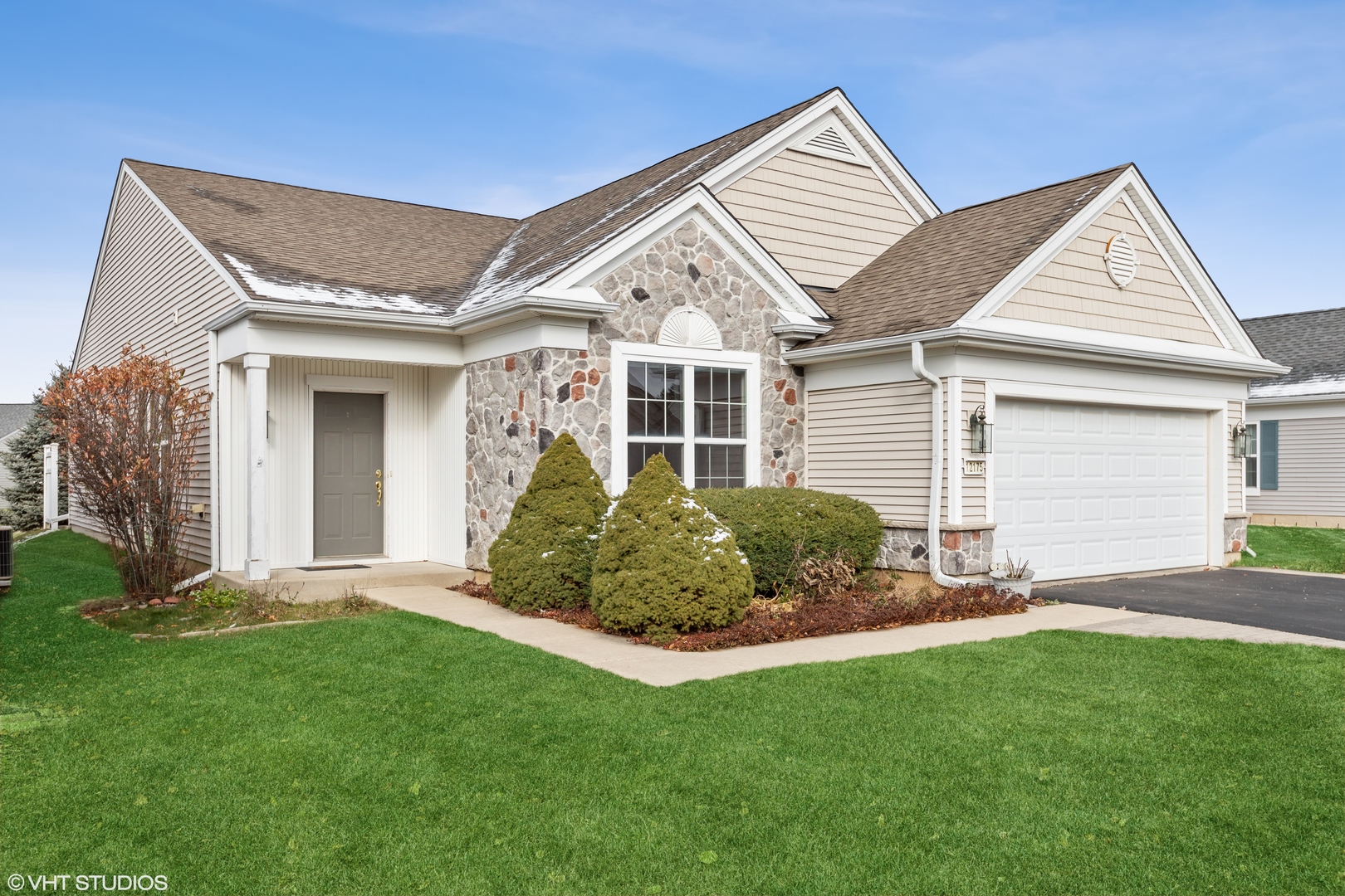 Del b Sun City in Naperville, Huntley IL Homes for Sale Del b