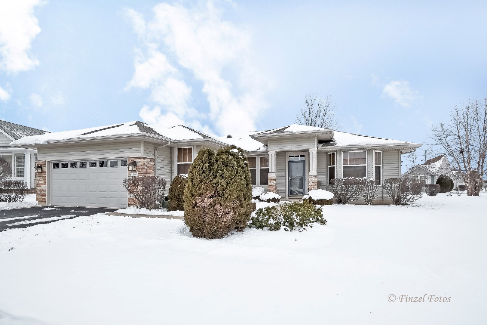 Del b Sun City in Huntley IL Homes for Sale Del b Sun City in