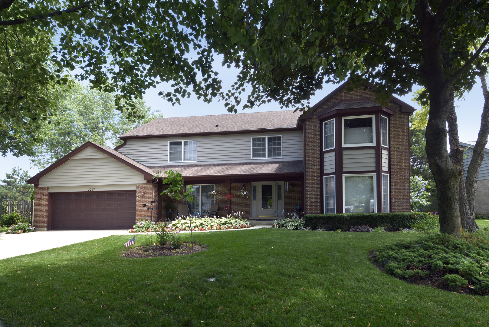 Lake Arlington Towne in Arlington Heights IL Homes for Sale Lake