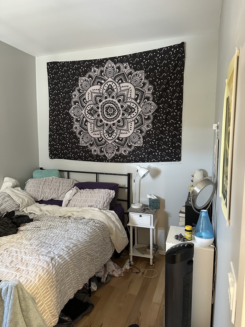 1649 W Cortland St apartments for rent at AptAmigo
