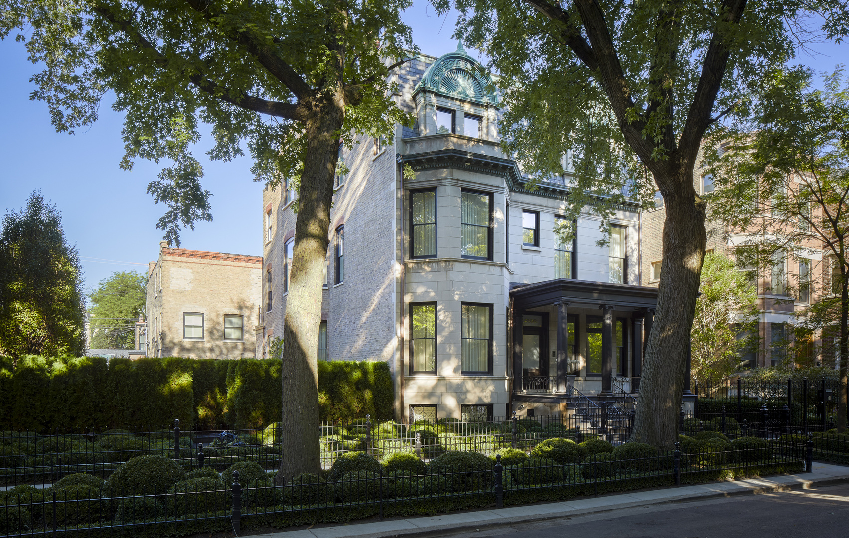 10 House in Lincoln Park